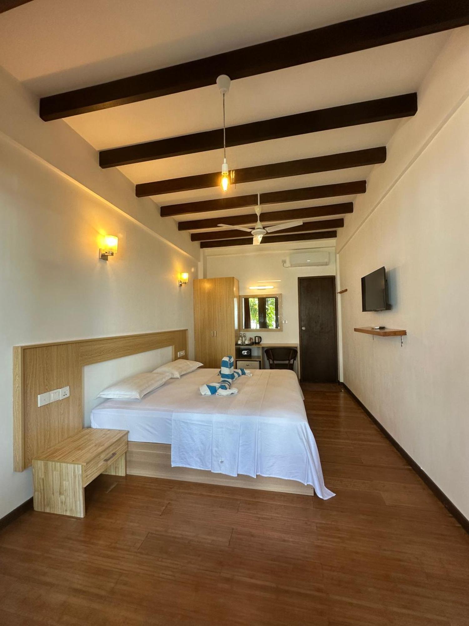 Thundi Sea View Hotel Fulidhoo Exterior foto